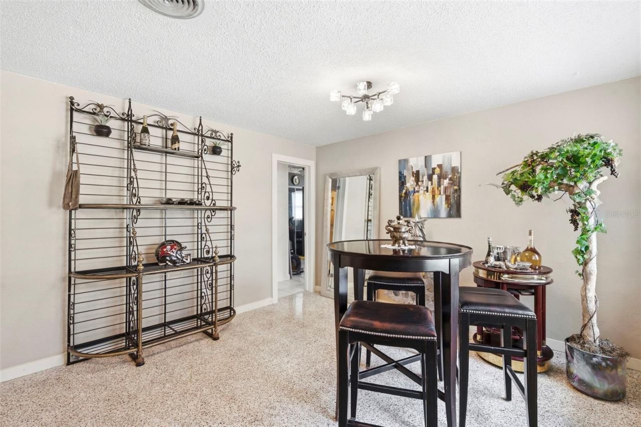 3947 Huntington Street Ne, Saint Petersburg, FL 33703 Photo