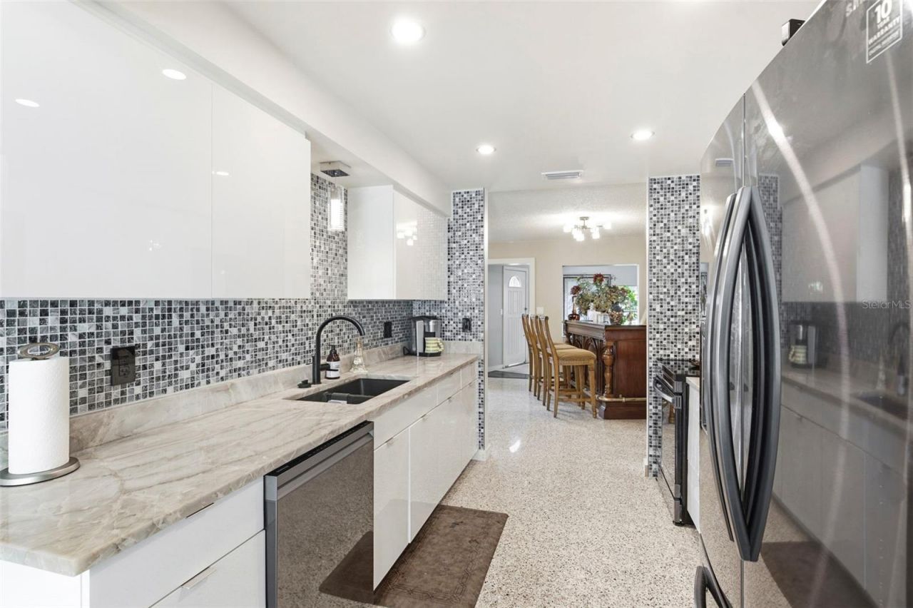 3947 Huntington Street Ne, Saint Petersburg, FL 33703 Photo