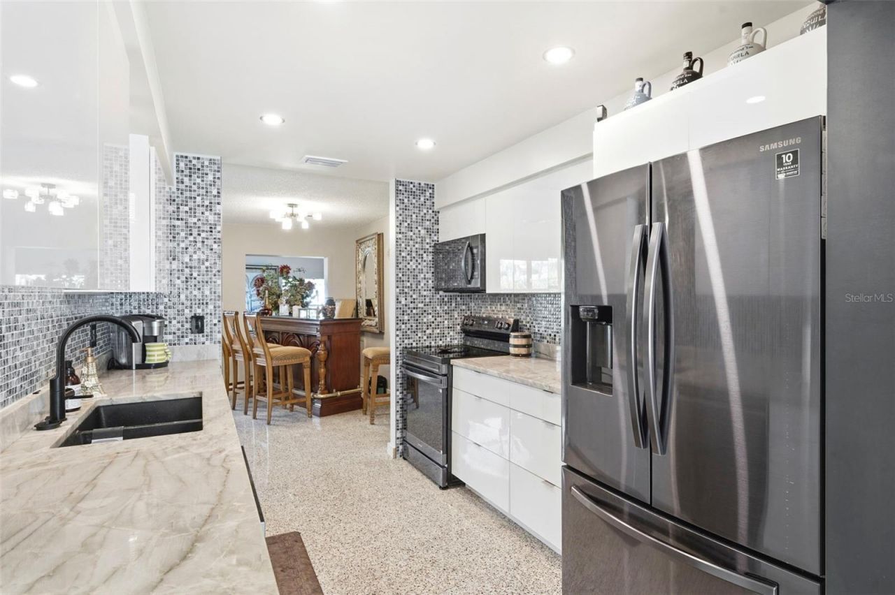 3947 Huntington Street Ne, Saint Petersburg, FL 33703 Photo