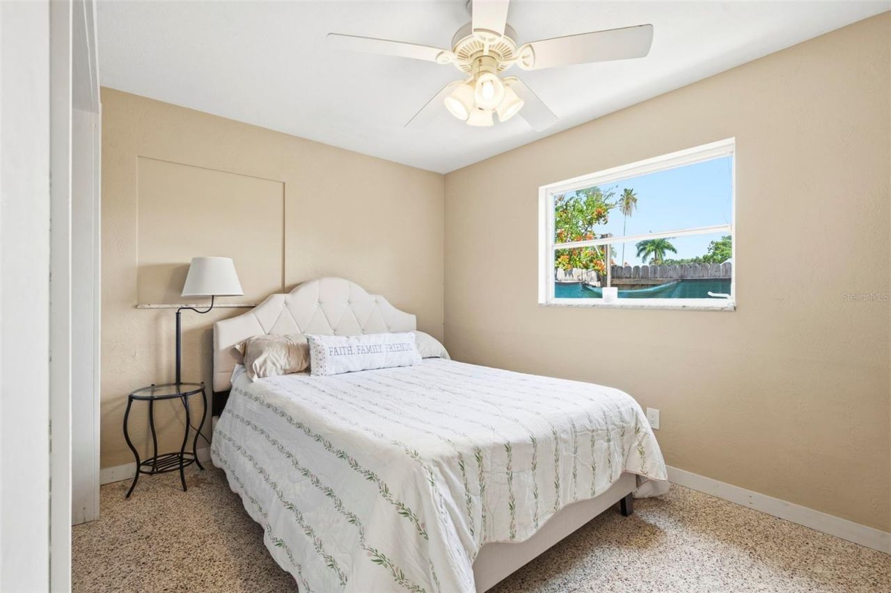 3947 Huntington Street Ne, Saint Petersburg, FL 33703 Photo