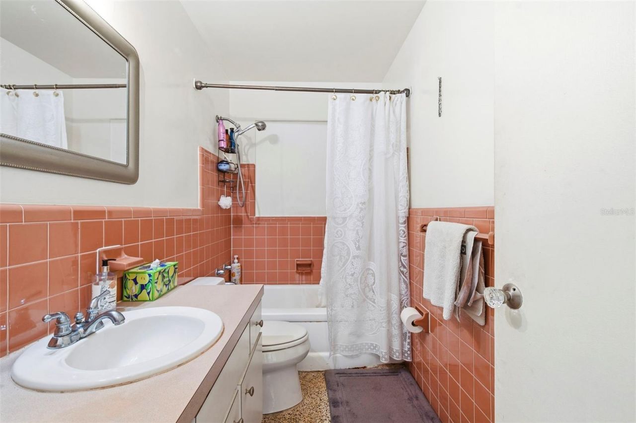 3947 Huntington Street Ne, Saint Petersburg, FL 33703 Photo