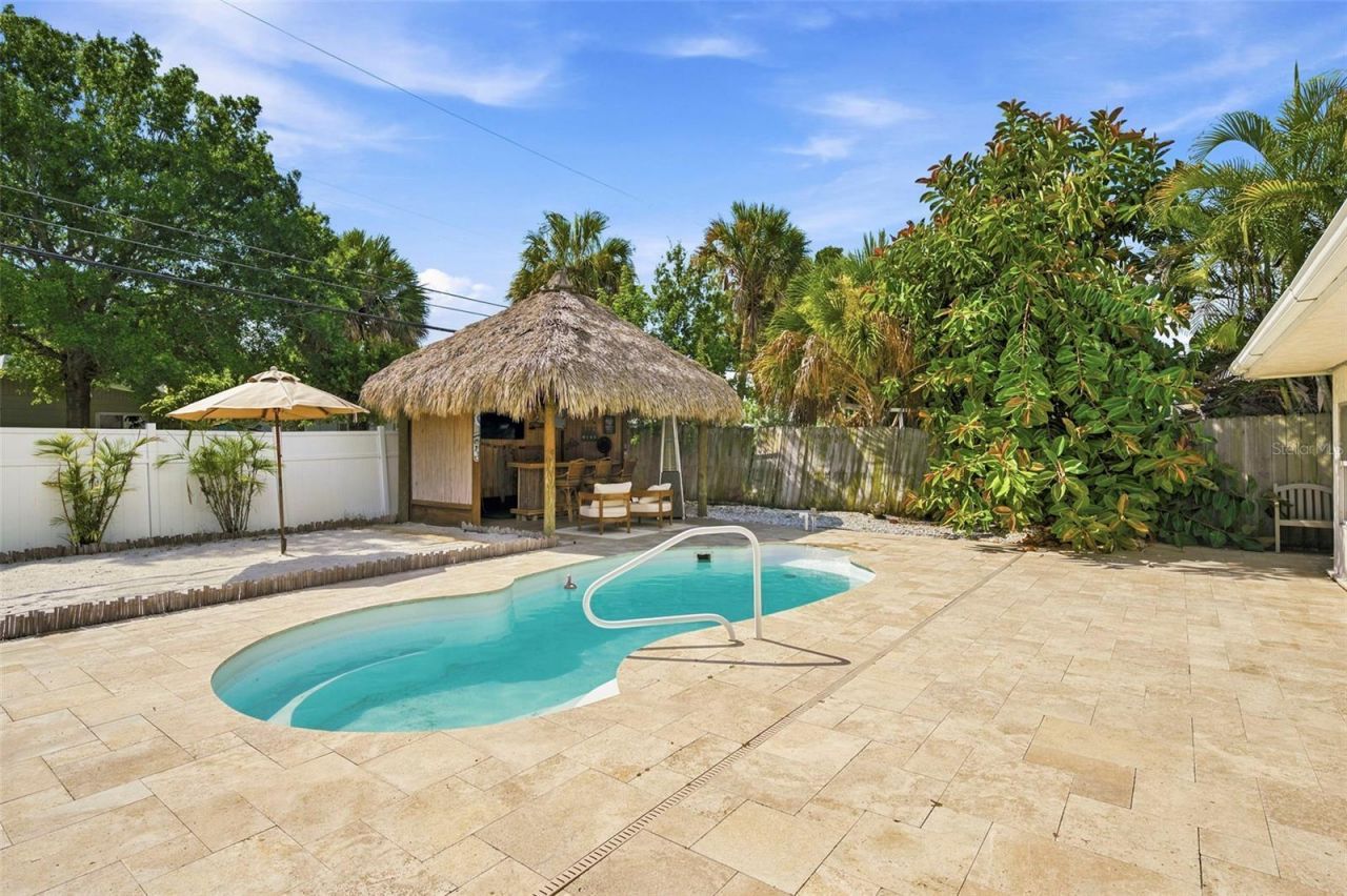 3947 Huntington Street Ne, Saint Petersburg, FL 33703 Photo