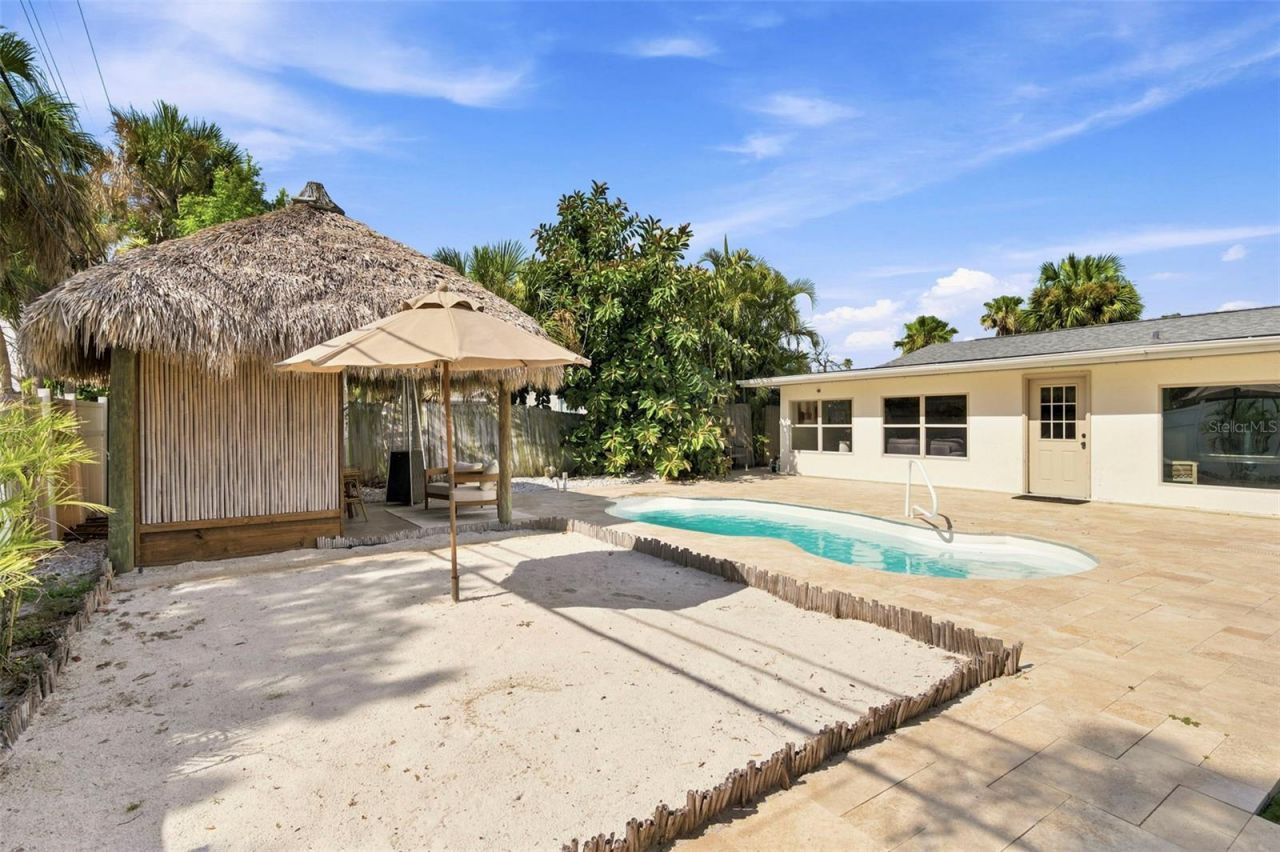 3947 Huntington Street Ne, Saint Petersburg, FL 33703 Photo