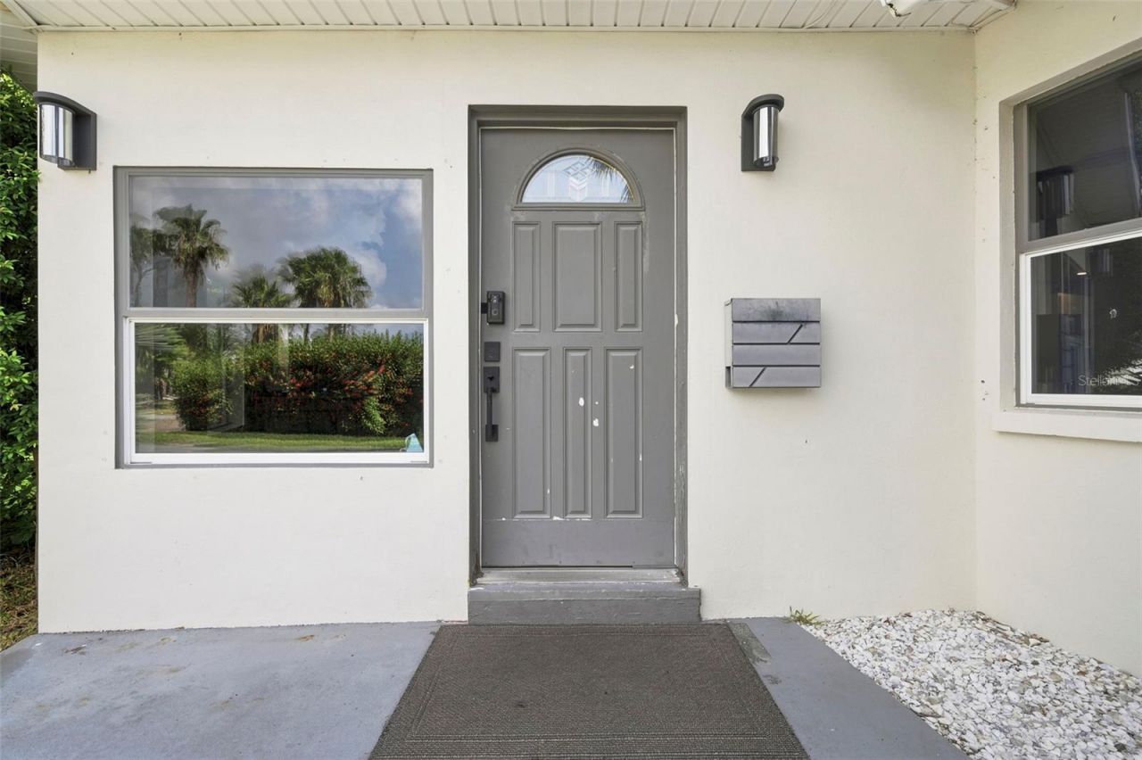 3947 Huntington Street Ne, Saint Petersburg, FL 33703 Photo
