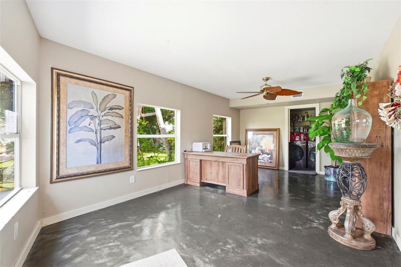 3947 Huntington Street Ne, Saint Petersburg, FL 33703 Photo