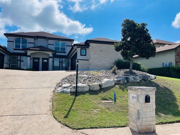 1213 Delsie DR, Unit B, Austin, TX 78734