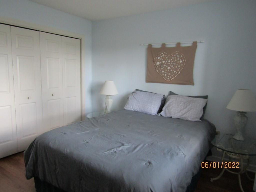 4266 Pinehurst Circle  Photo 10