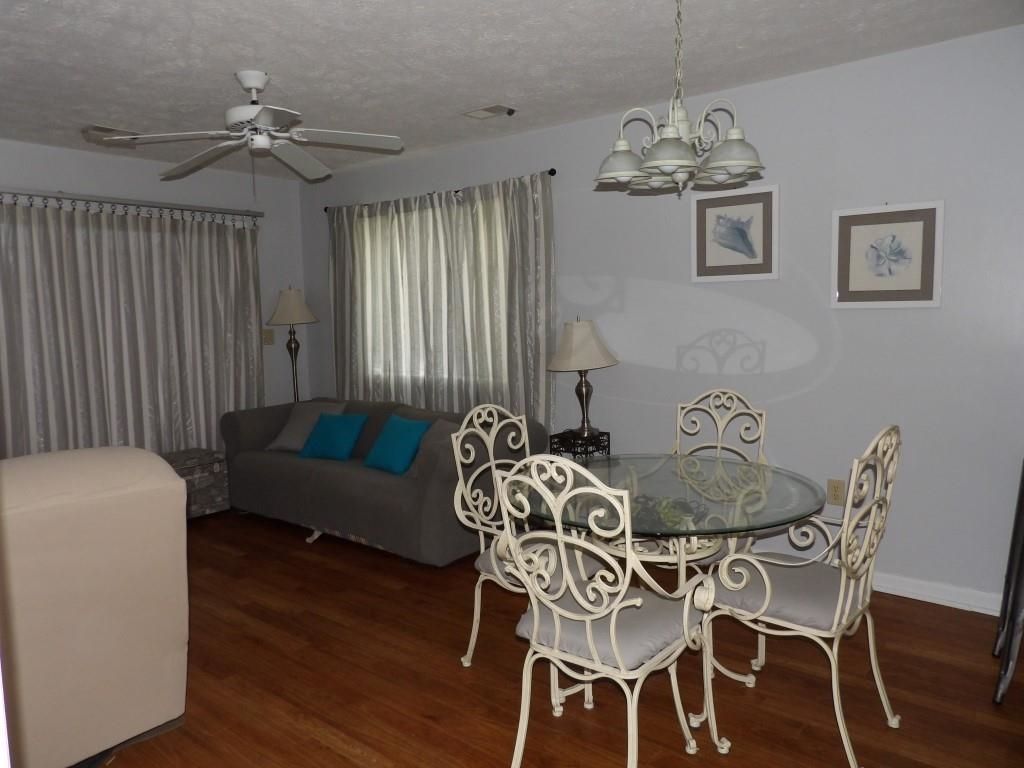 4266 Pinehurst Circle  Photo 4