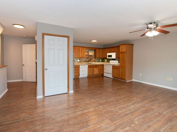 1062 10th Avenue NW, Altoona, IA 50009