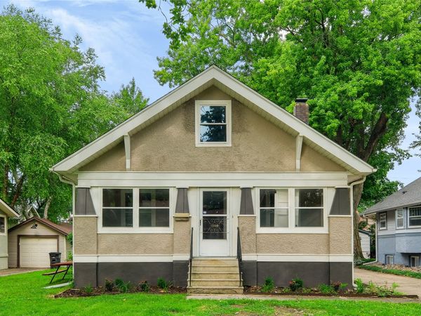 1338 45th Street, Des Moines, IA 50311
