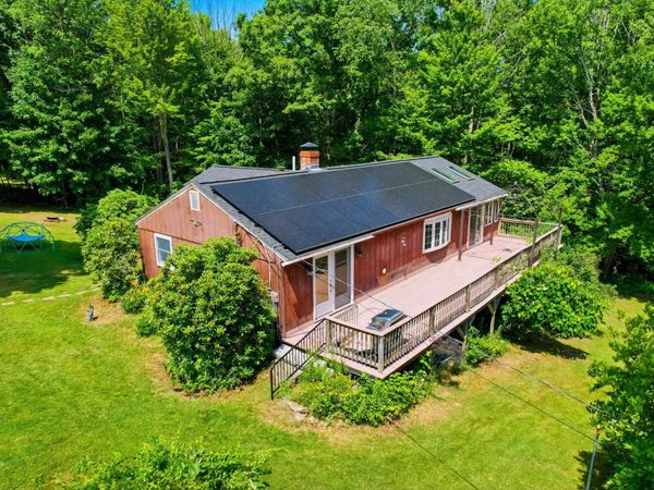 290 French Road, Henniker, NH 03242