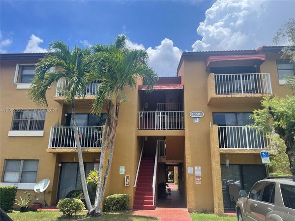 15610 SW 80th St , Unit J-304, Miami, FL 33193