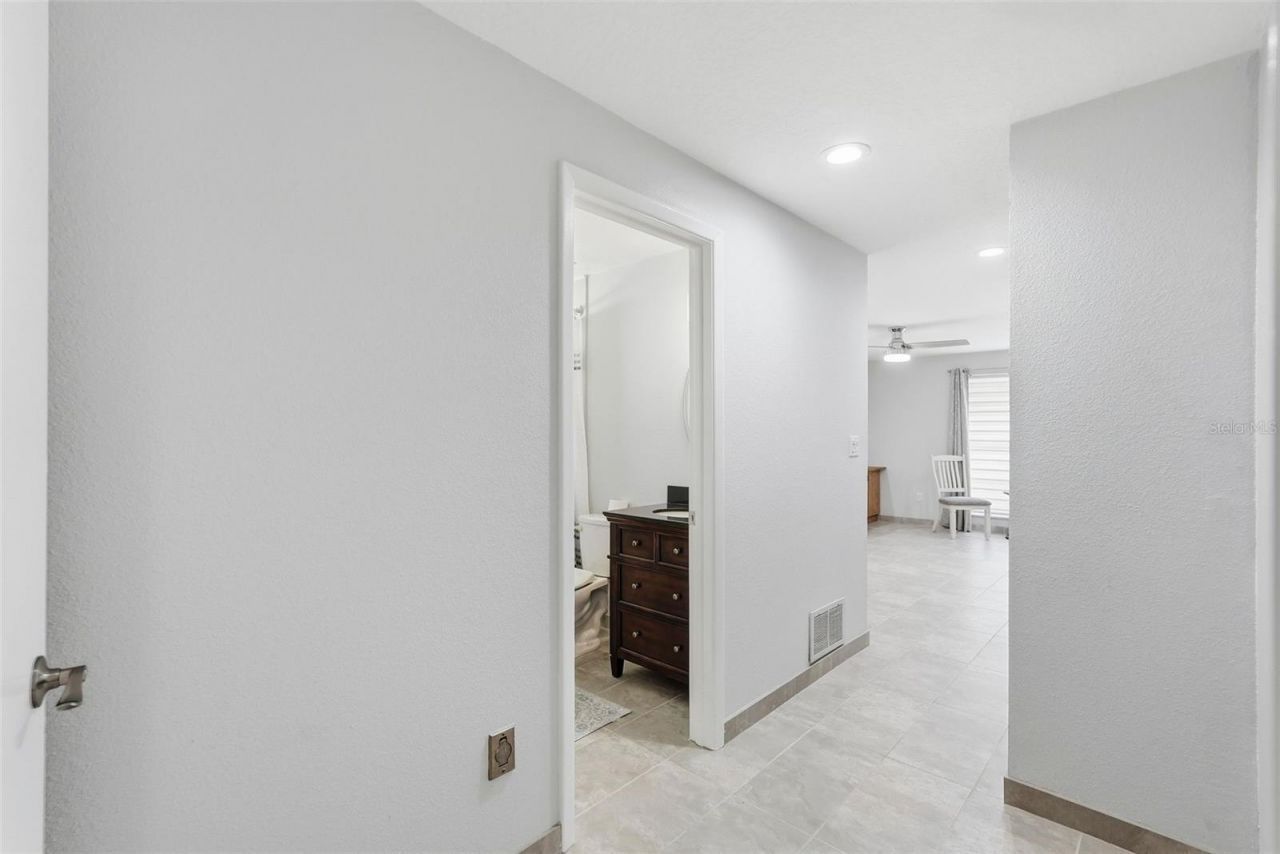 707 Knollwood Drive , Largo, FL 33770 Photo
