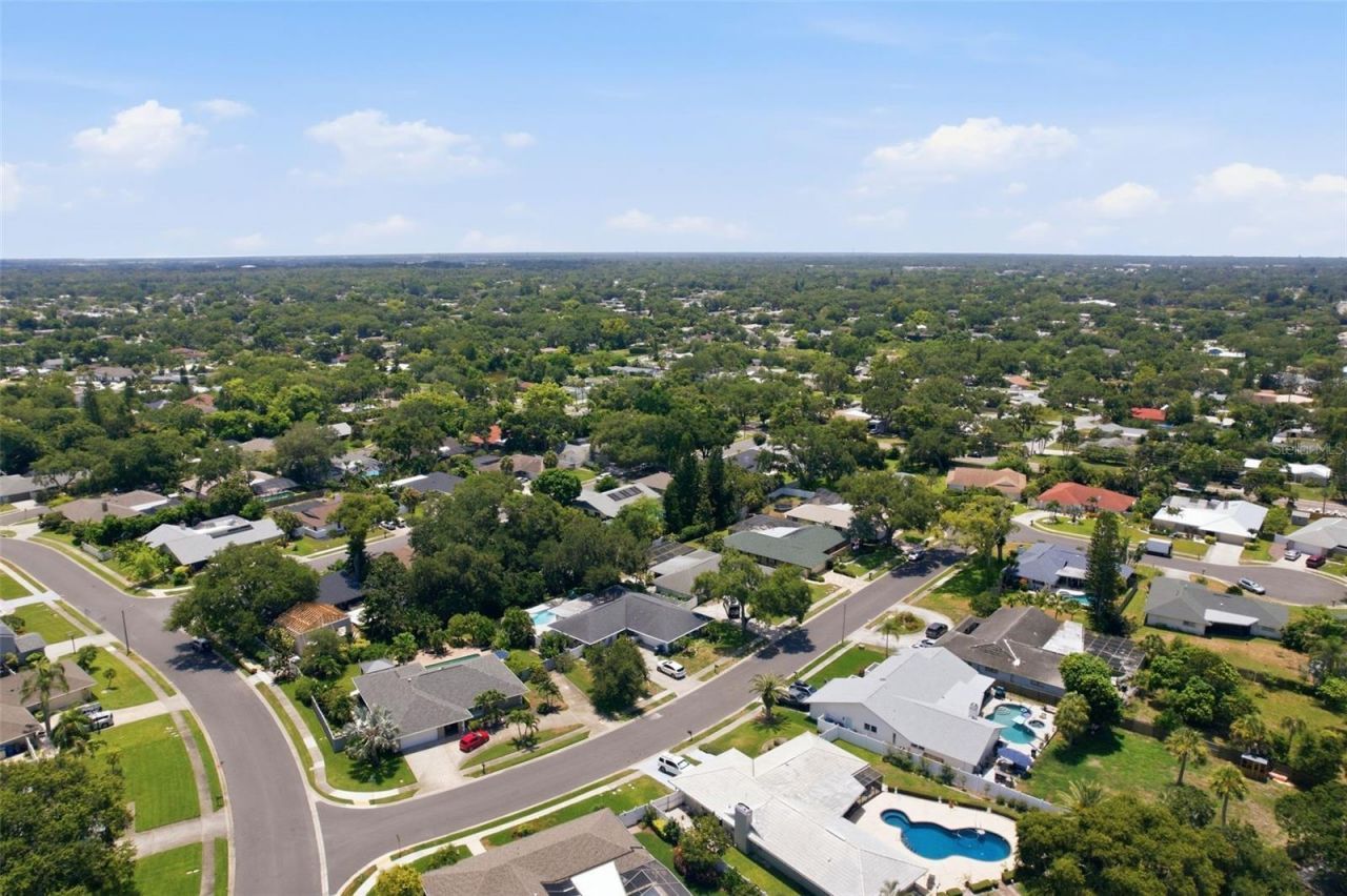 707 Knollwood Drive , Largo, FL 33770 Photo
