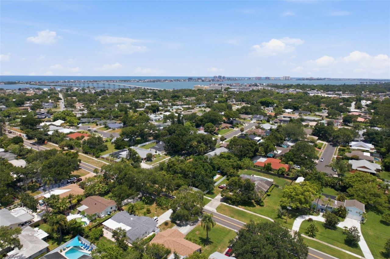 707 Knollwood Drive , Largo, FL 33770 Photo