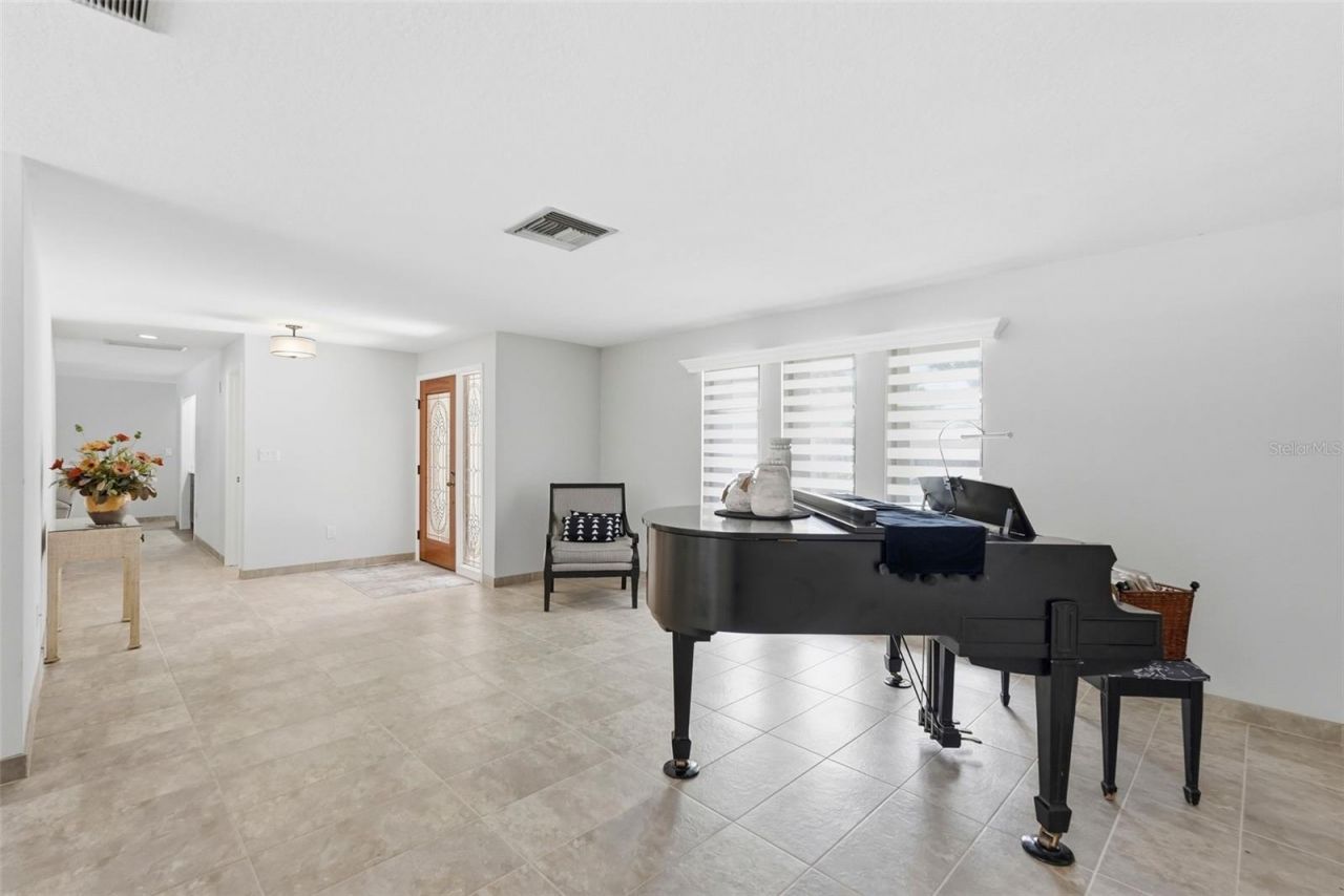 707 Knollwood Drive , Largo, FL 33770 Photo
