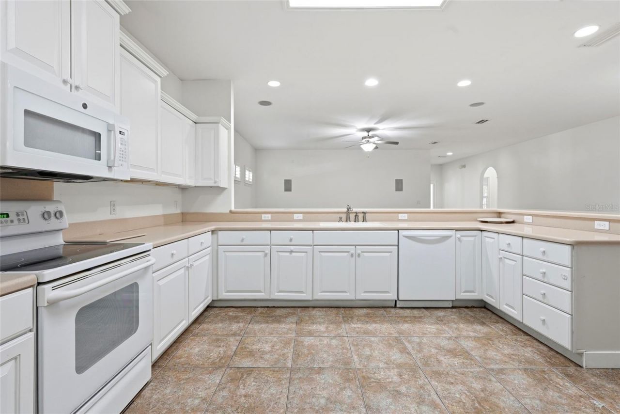 8693 SW 76th Place , Gainesville, FL 32608 Photo