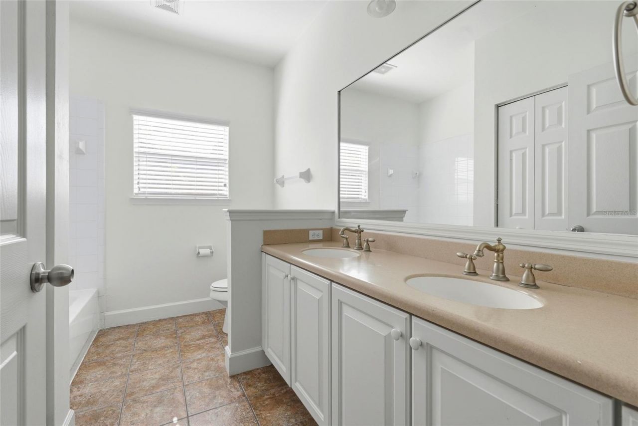 8693 SW 76th Place , Gainesville, FL 32608 Photo