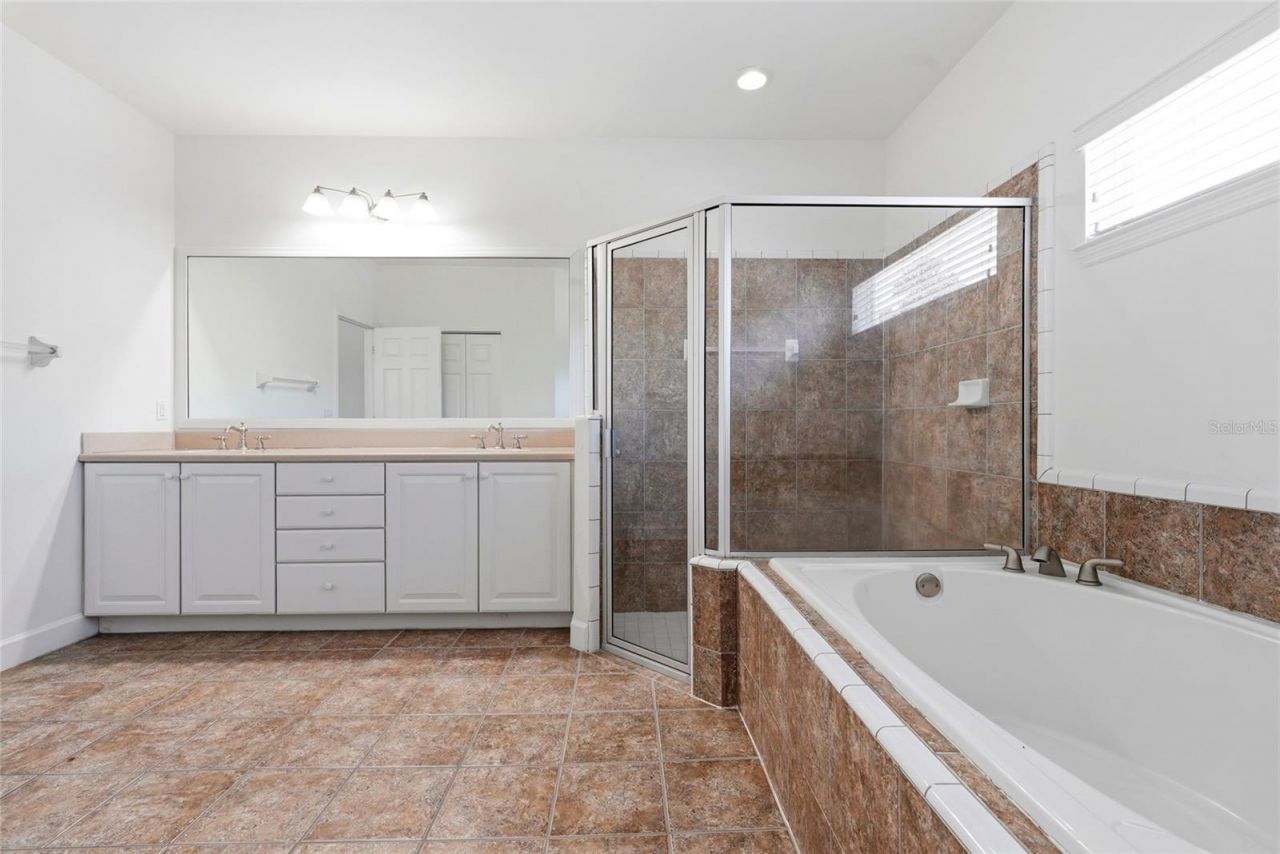 8693 SW 76th Place , Gainesville, FL 32608 Photo