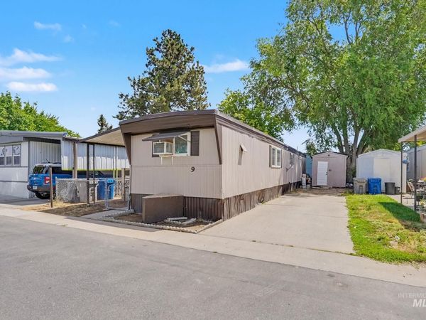 1410 W. Flamingo Avenue, Unit Trlr 9, Nampa, ID 83651