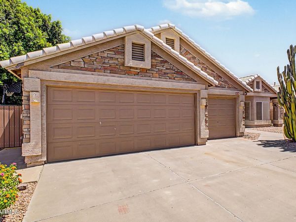 6374 W FIREBIRD Drive, Glendale, AZ 85308