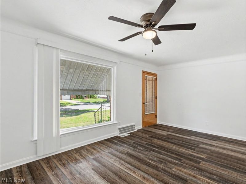 294 E 264th Street, Euclid, OH 44132 Photo 5