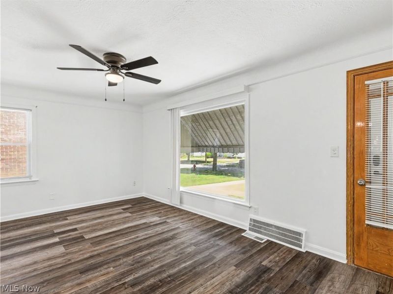 294 E 264th Street, Euclid, OH 44132 Photo 8