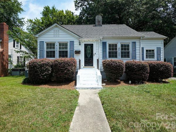 512 W 8th Avenue , Gastonia, NC 28052