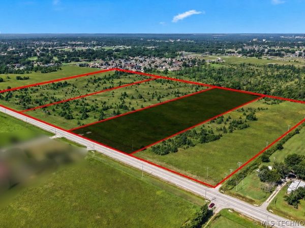 Bison Road , Bartlesville, OK 74006