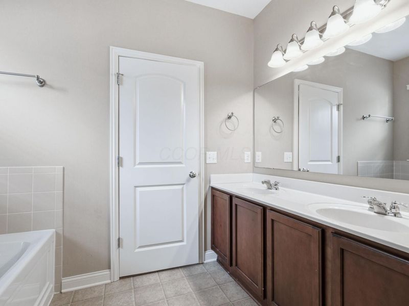 6810 John Drive, Canal Winchester, OH 43110 Photo 23