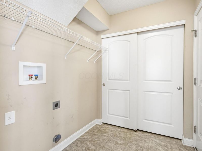 6810 John Drive, Canal Winchester, OH 43110 Photo 32