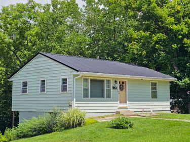 705 Beaumont Avenue, Harrodsburg, KY 40330