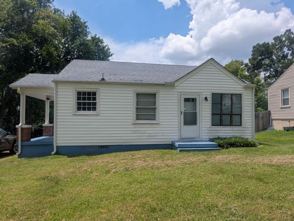 2618 Woodyhill Dr , Nashville, TN 37207