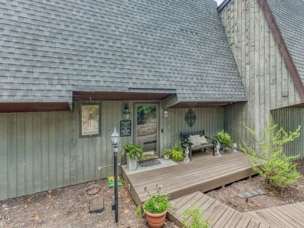 331 Hickory Bluff, Unit 331, Johnson City, TN 37601