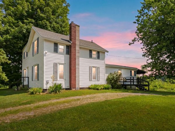 12103 S M 66, Bellevue, MI 49021