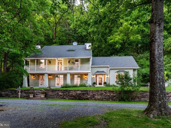 21 OLD RIVER ROAD, LAMBERTVILLE, NJ 08530