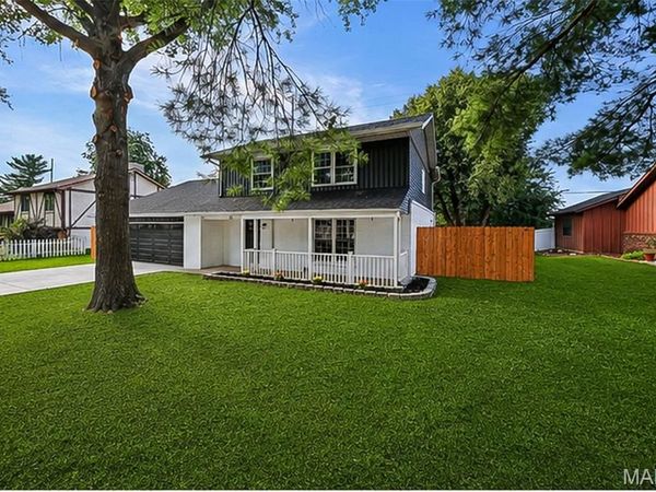 55 Blanc Lee , Belleville, IL 62226