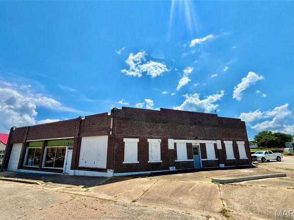 107 W Camden Avenue, Richland, MO 65556