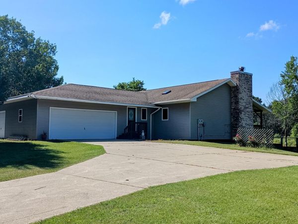 301 S Gordon Road, Scottville, MI 49454