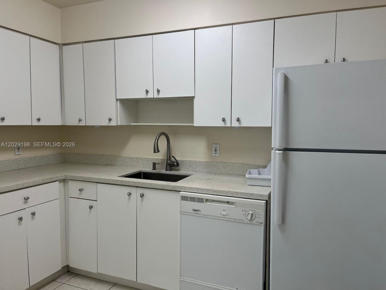 5161 Collins Ave , Unit 909, Miami Beach, FL 33140 Photo