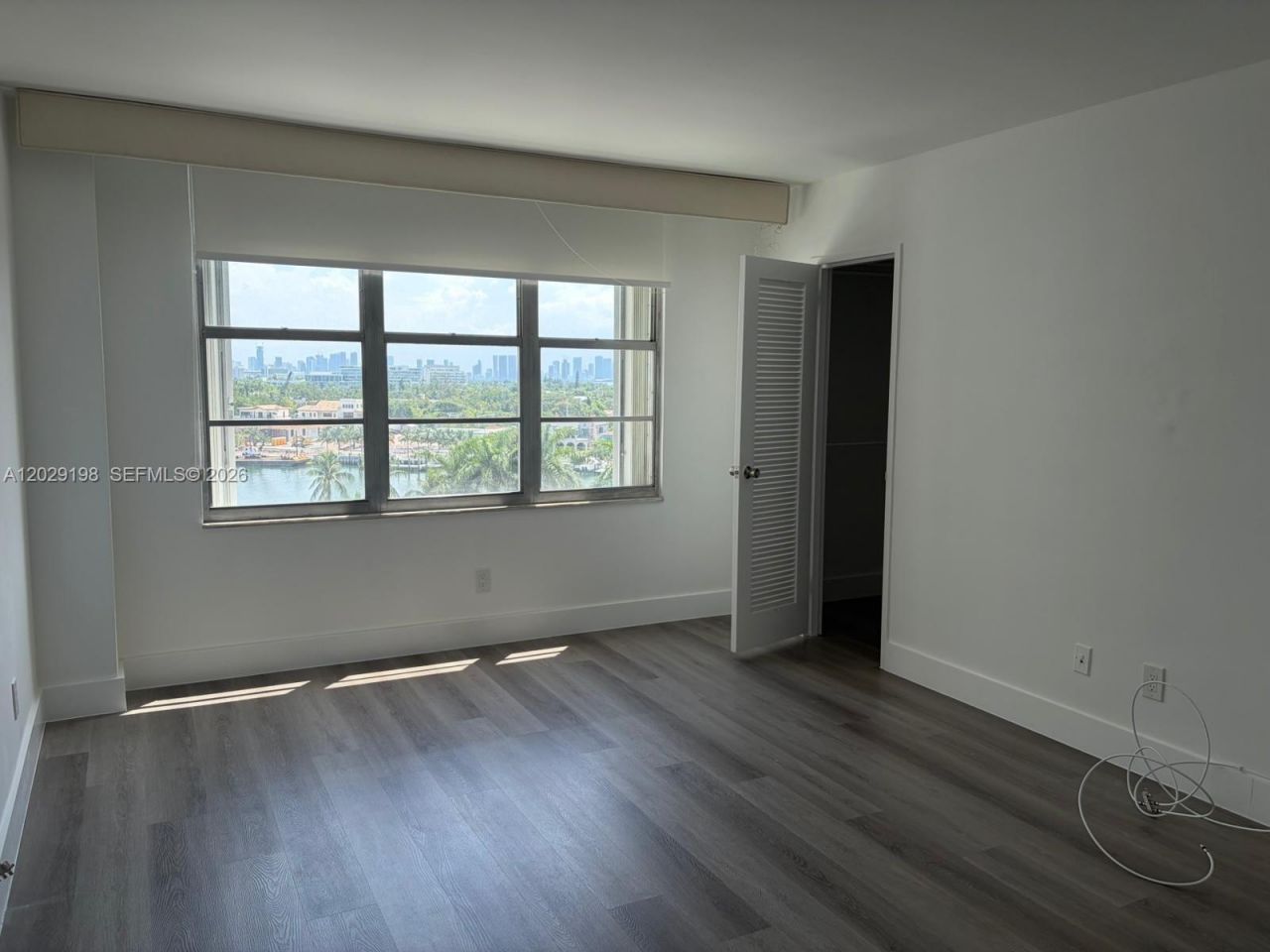 5161 Collins Ave , Unit 909, Miami Beach, FL 33140 Photo