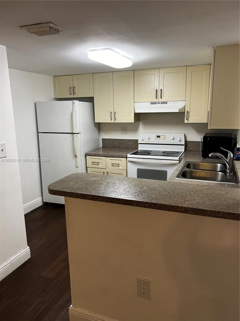 9794 Nob Hill Ct , Unit 2994, Sunrise, FL 33351 Photo