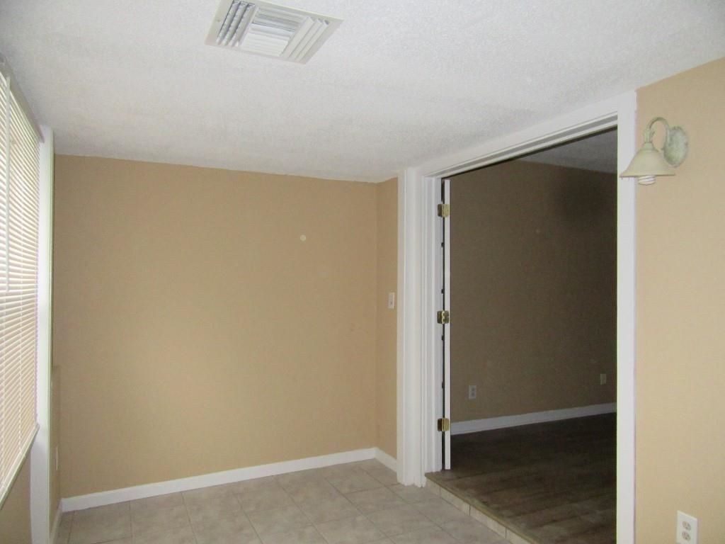1450 Turkey Ridge Rd.  Photo 15