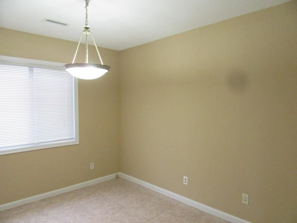 1450 Turkey Ridge Rd.  Photo 5