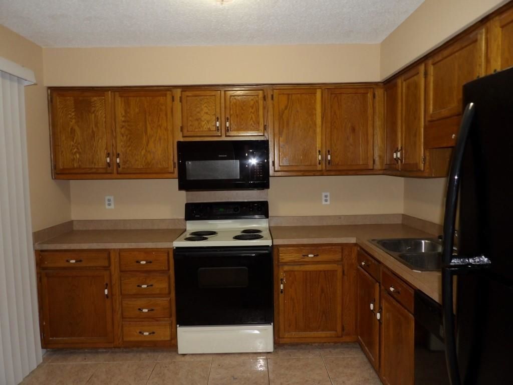 1450 Turkey Ridge Rd.  Photo 8