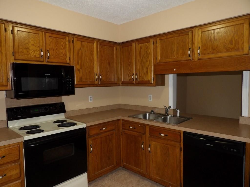 1450 Turkey Ridge Rd.  Photo 9