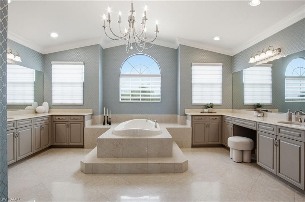 3908 Gibralter Dr, Naples, FL 34119 Photo