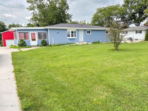 15330 W State Route 105 , Elmore, OH 43416