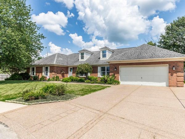 3022 Summit Court, Newburgh, IN 47630