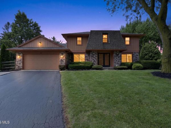 411 Hertford Court, Maumee, OH 43537